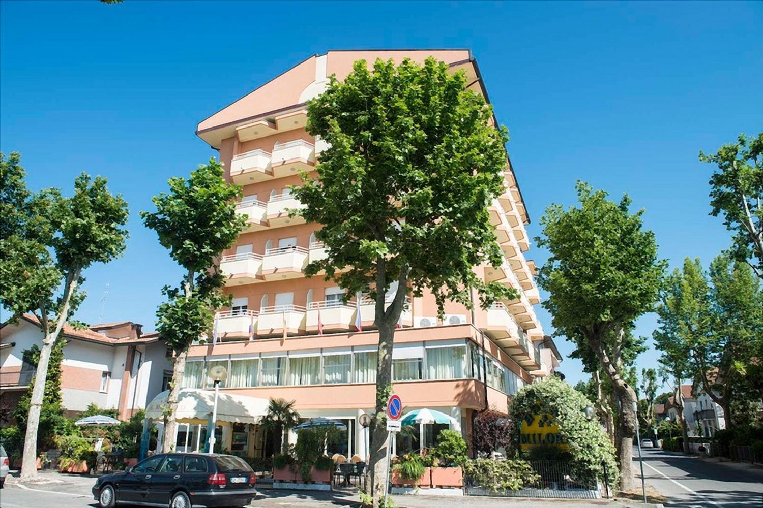 Hotel Milord تْشيزيناتيكو المظهر الخارجي الصورة