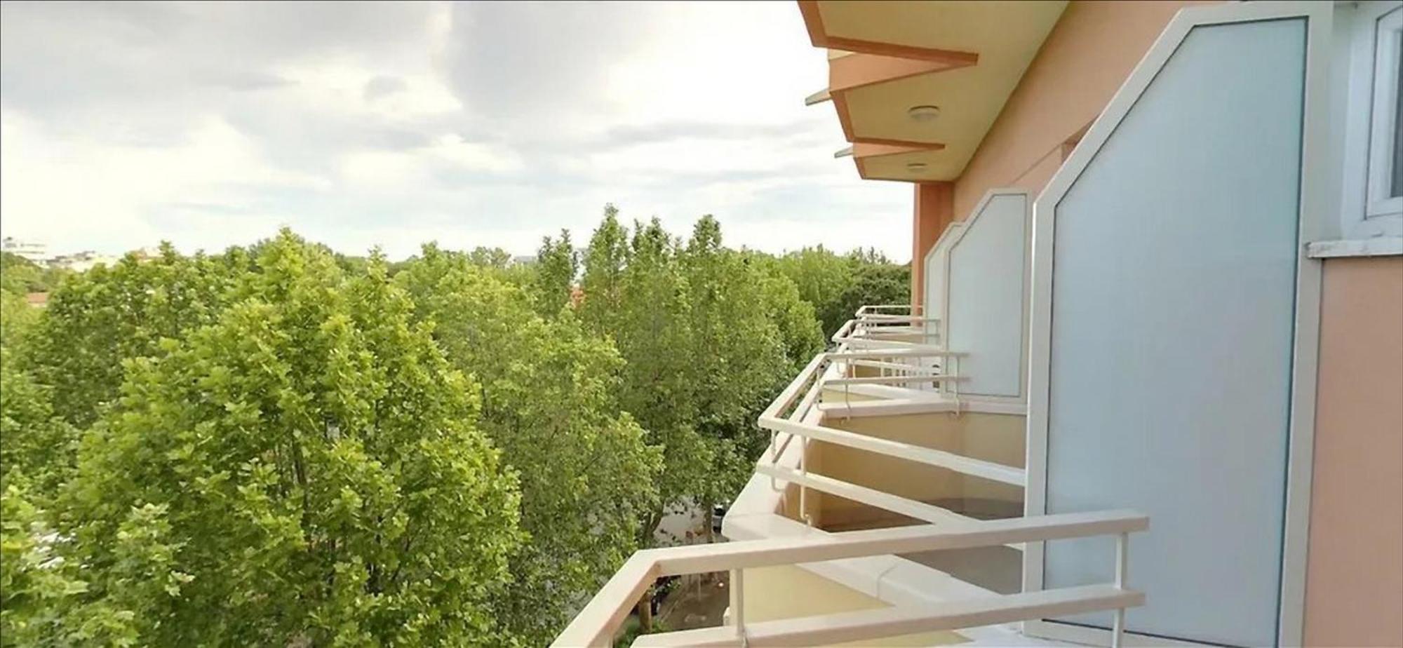 Hotel Milord تْشيزيناتيكو المظهر الخارجي الصورة
