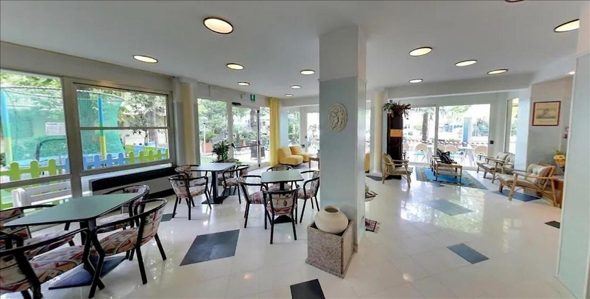Hotel Milord تْشيزيناتيكو المظهر الخارجي الصورة