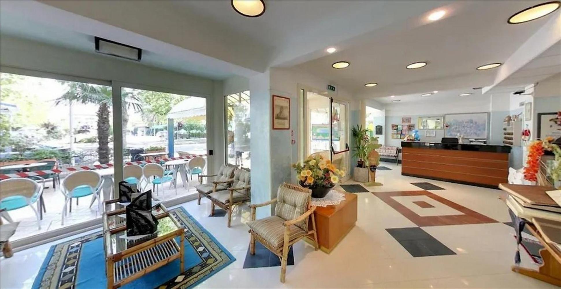 Hotel Milord تْشيزيناتيكو المظهر الخارجي الصورة