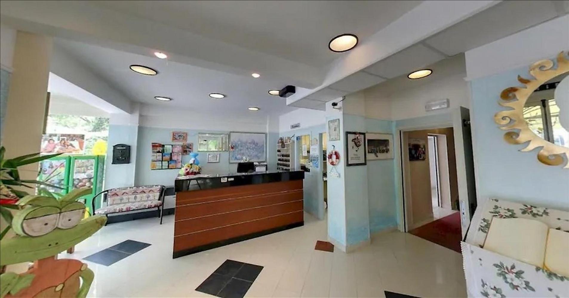 Hotel Milord تْشيزيناتيكو المظهر الخارجي الصورة