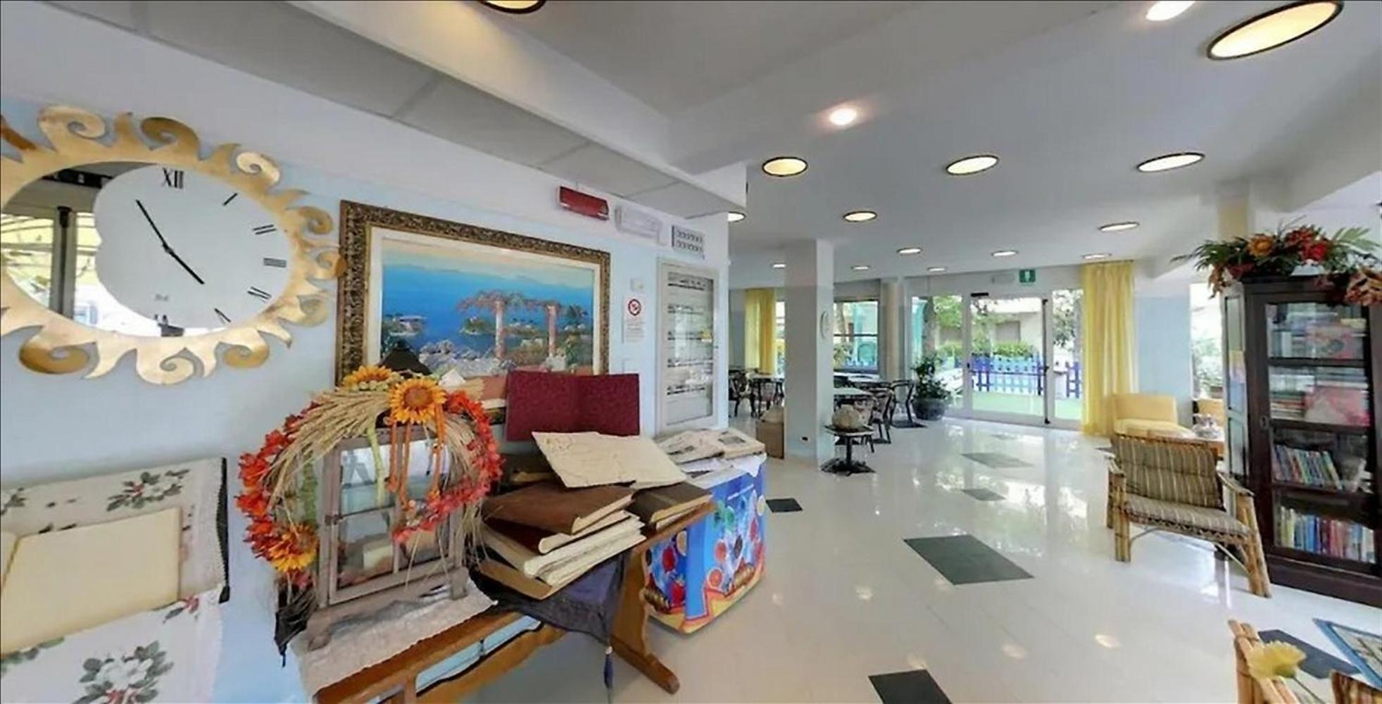 Hotel Milord تْشيزيناتيكو المظهر الخارجي الصورة