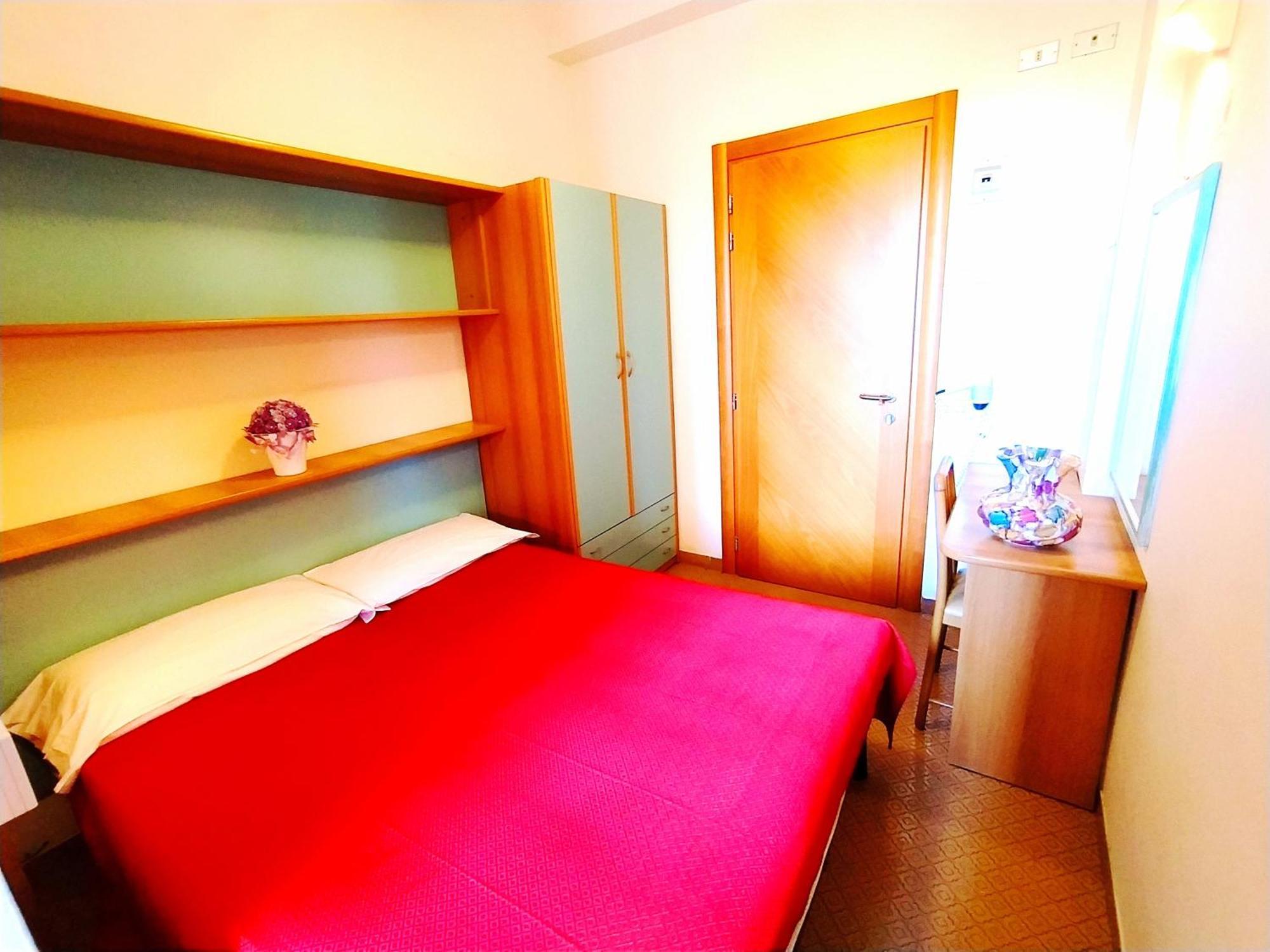 Hotel Milord تْشيزيناتيكو المظهر الخارجي الصورة